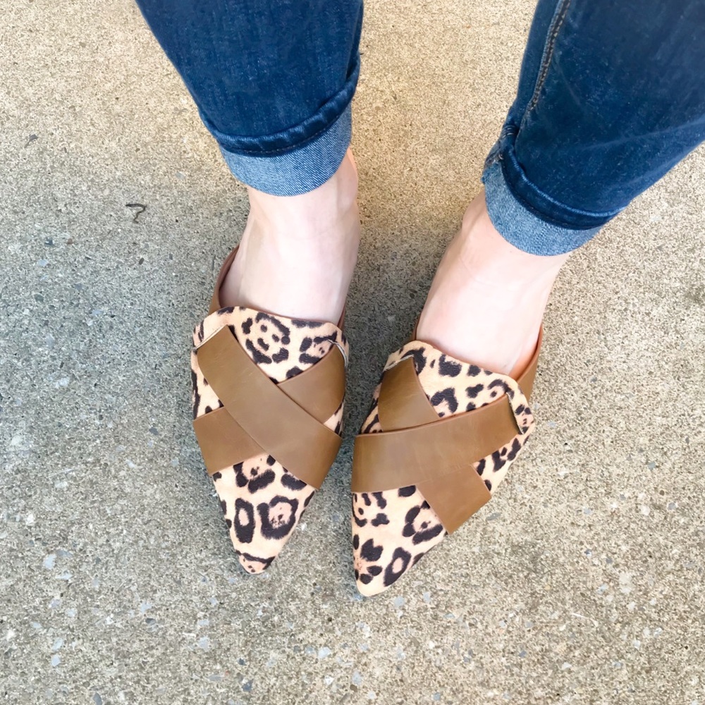 5⭐️/JACKLYN/ Tan Leopard Mule Slip On Flats - Picture 7 of 13